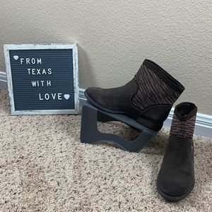 Carlos Santana Alton Brown Suede Booties Sz 7.5